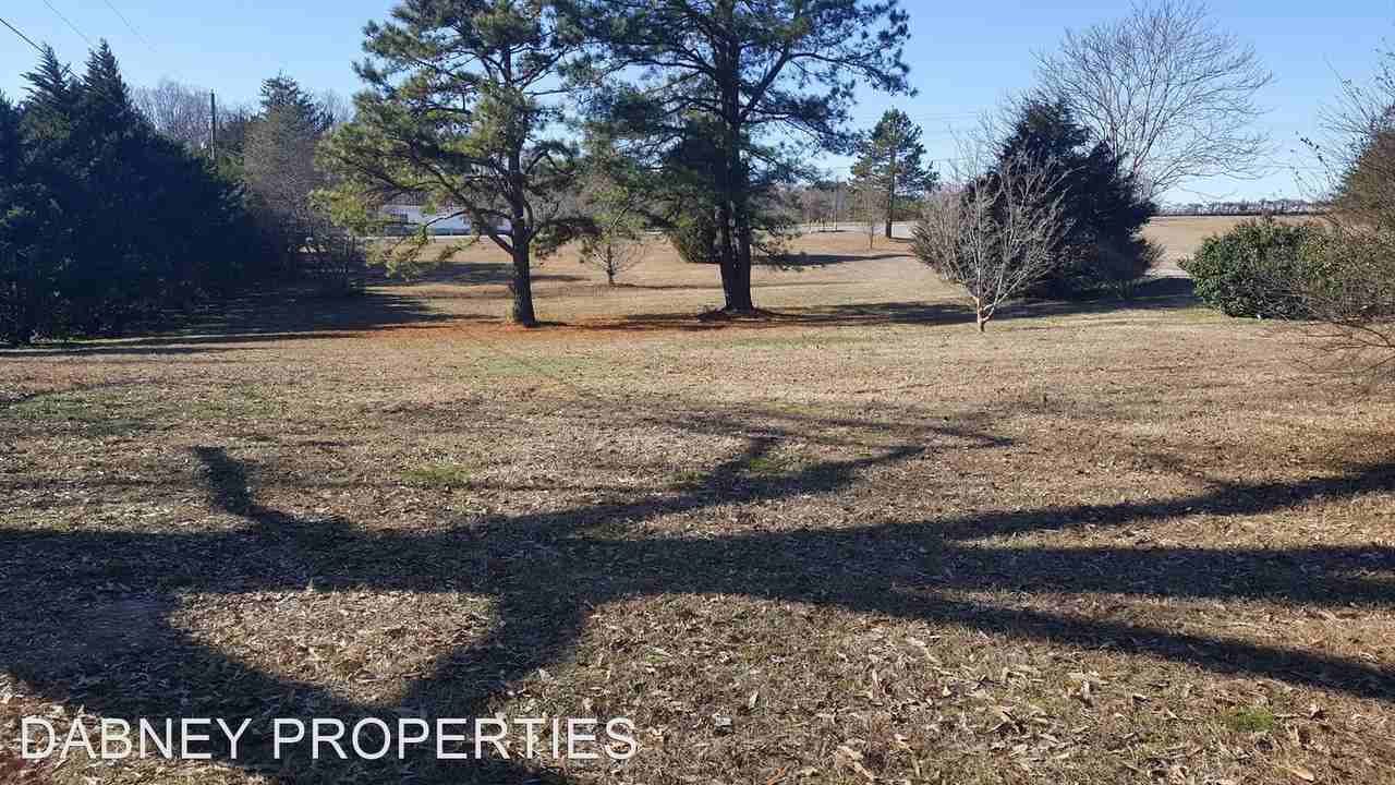 10004 Bear Ln - Photo 2 of 15