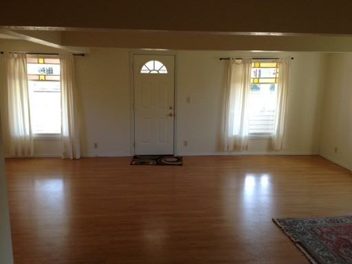 707 E Main St - Photo 2 of 10