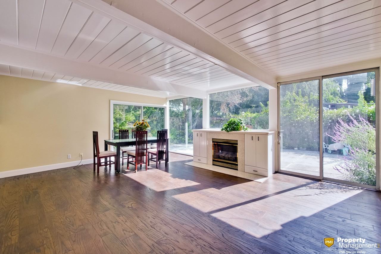 3320 Thomas Dr - Photo 3 of 30