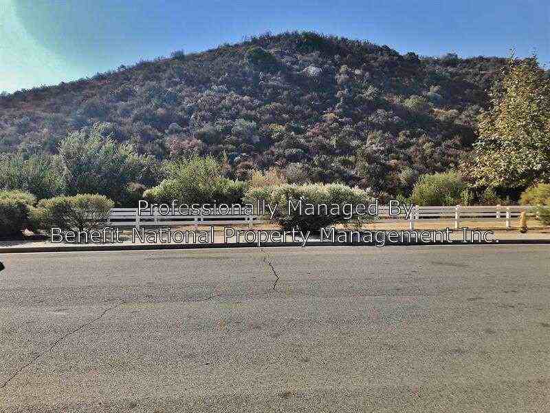 33273 Chert Ln - Photo 3 of 32