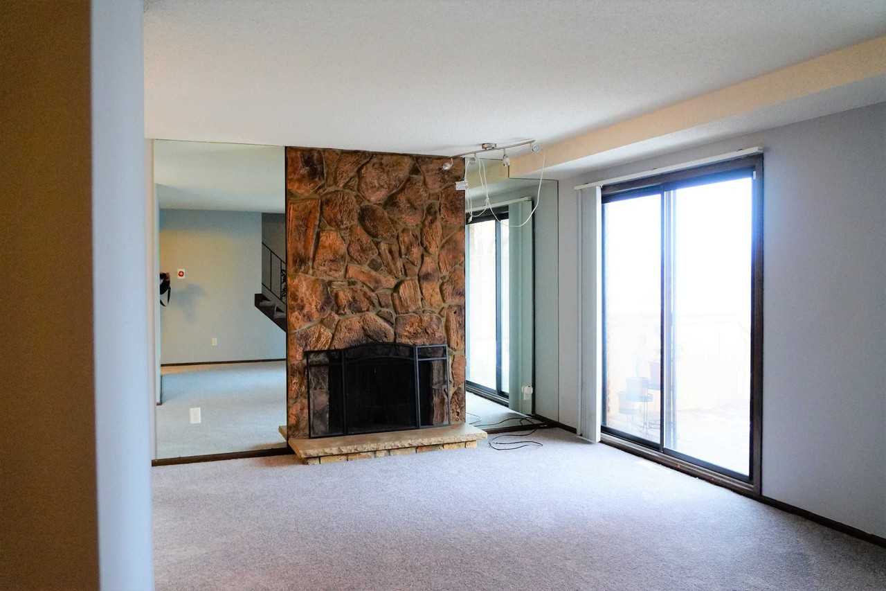 2109 Tamarin Trl - Photo 3 of 10