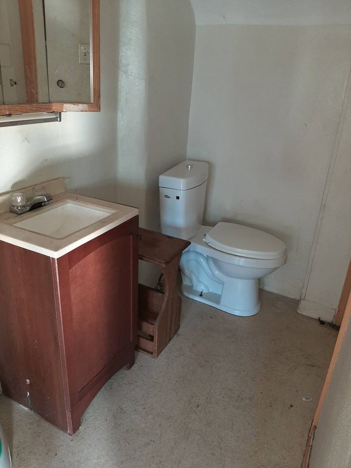 322 N Sunset Ave - Photo 3 of 9