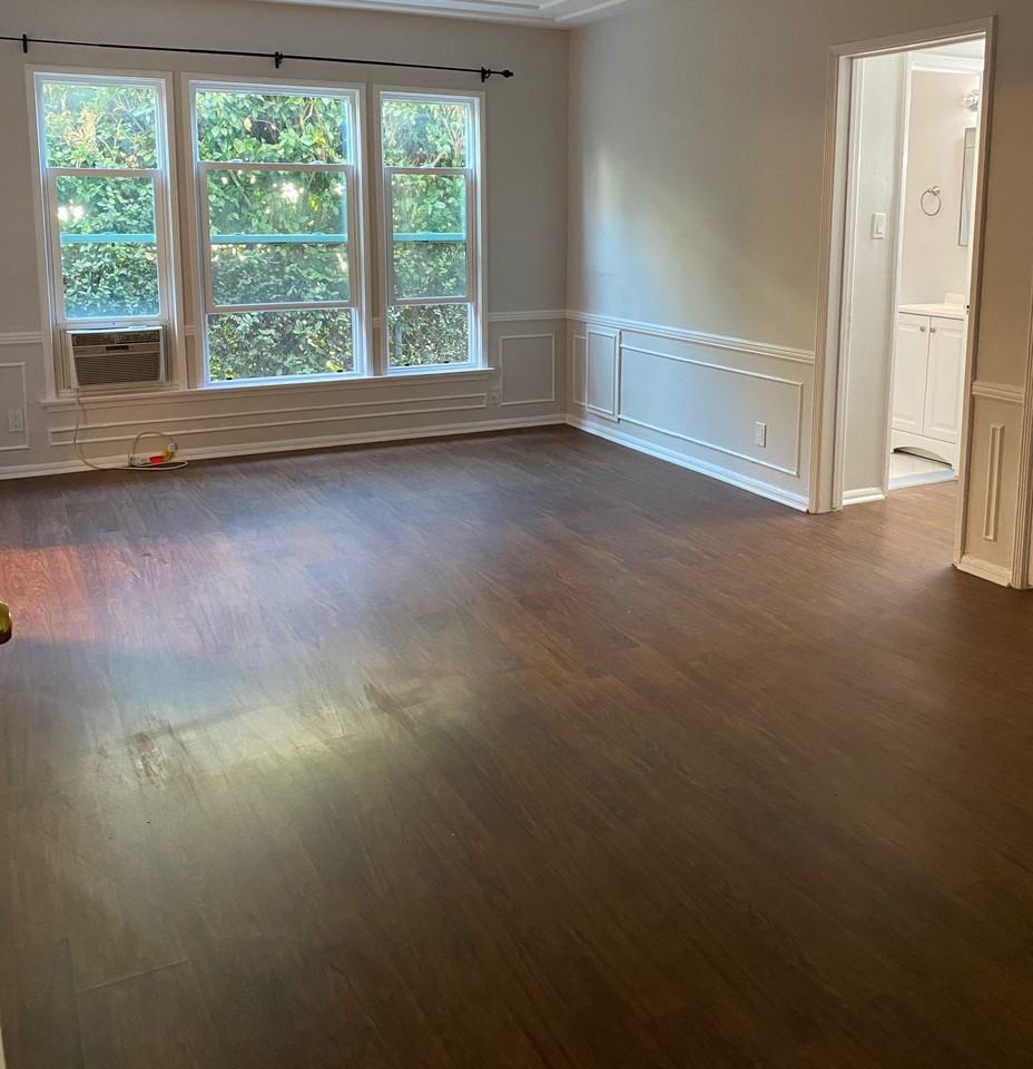 128 South Reeves Drive #3 - Photo 2 of 13