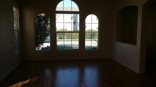 225 Bella St - Photo 3 of 4