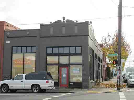 700 SE Hawthorne Blvd #A - Photo 3 of 18