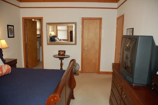 20 Holbrook Dr - Photo 3 of 13