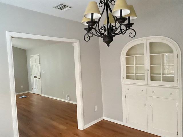 1033 Havenhurst Drive #1033 - Photo 3 of 10