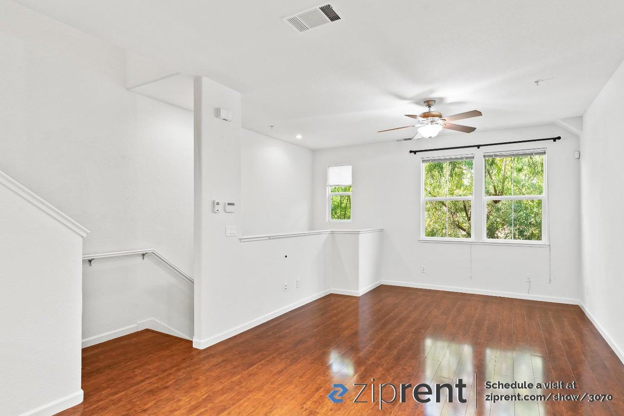 2456 Autumnvale Ave - Photo 3 of 18