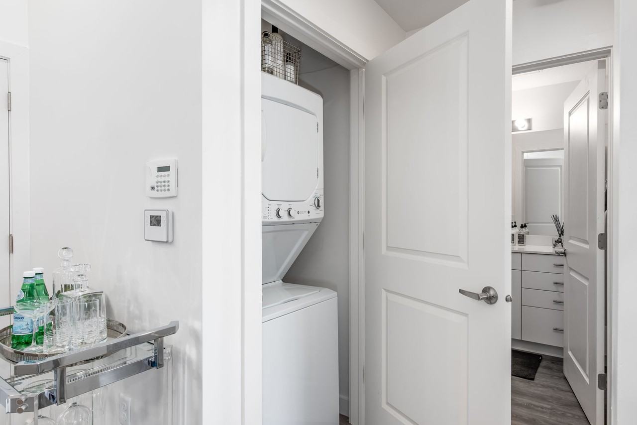 Rockpoint Apartments - Photo 7 of 20