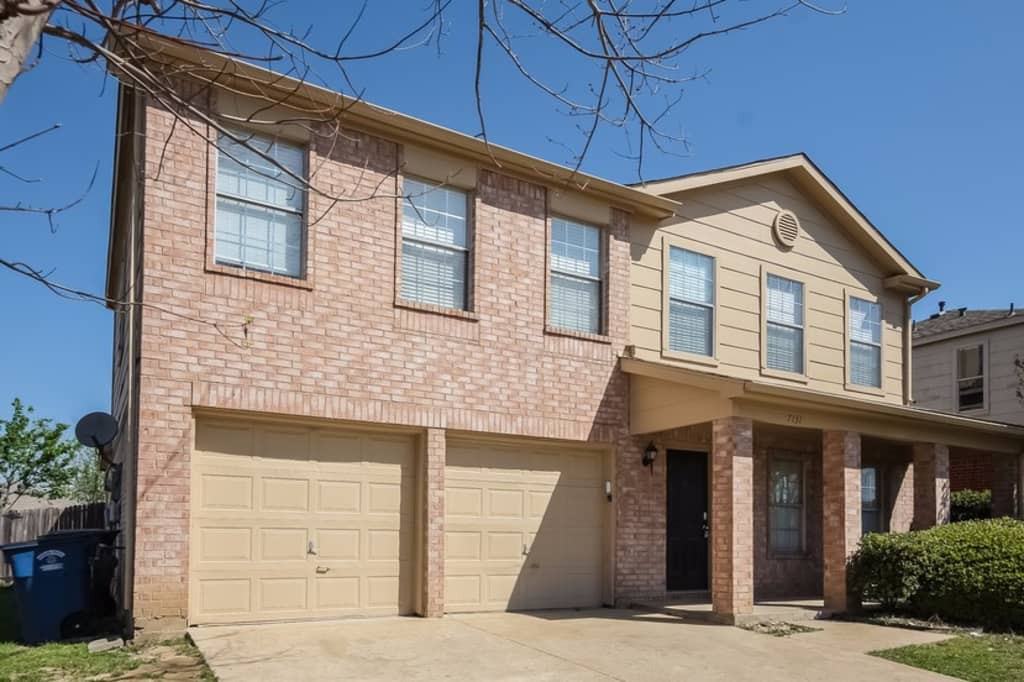 7131 Larkin Dr - Photo 3 of 27