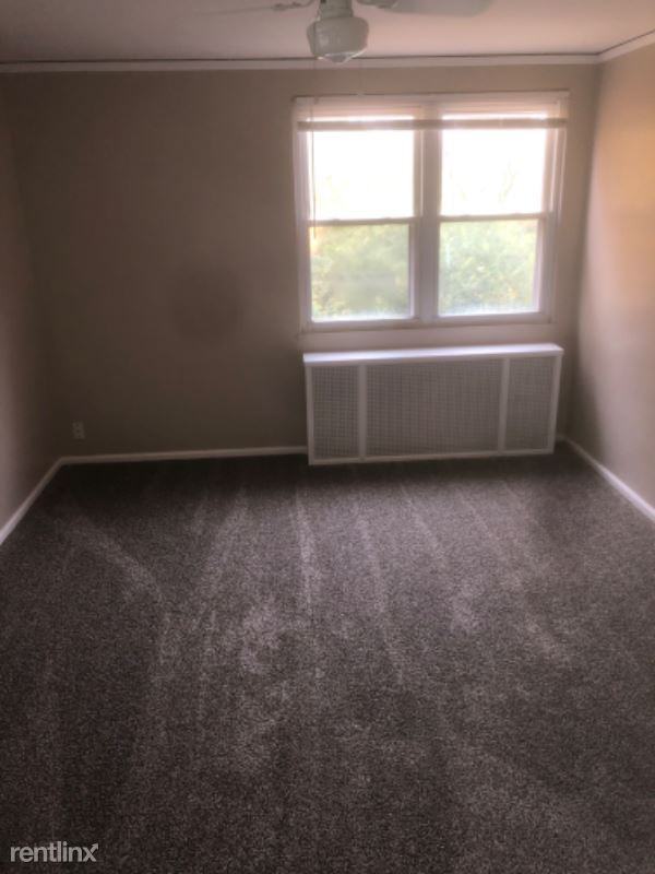 11 Chalmers Ct - Photo 2 of 4