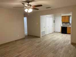 featured image of 1052 Long St #B