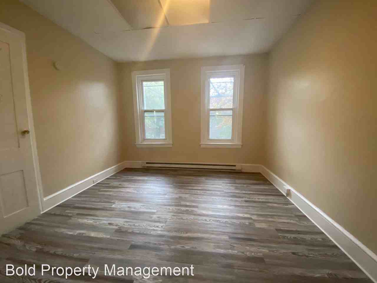 536 S 6TH ST - Photo 2 of 11