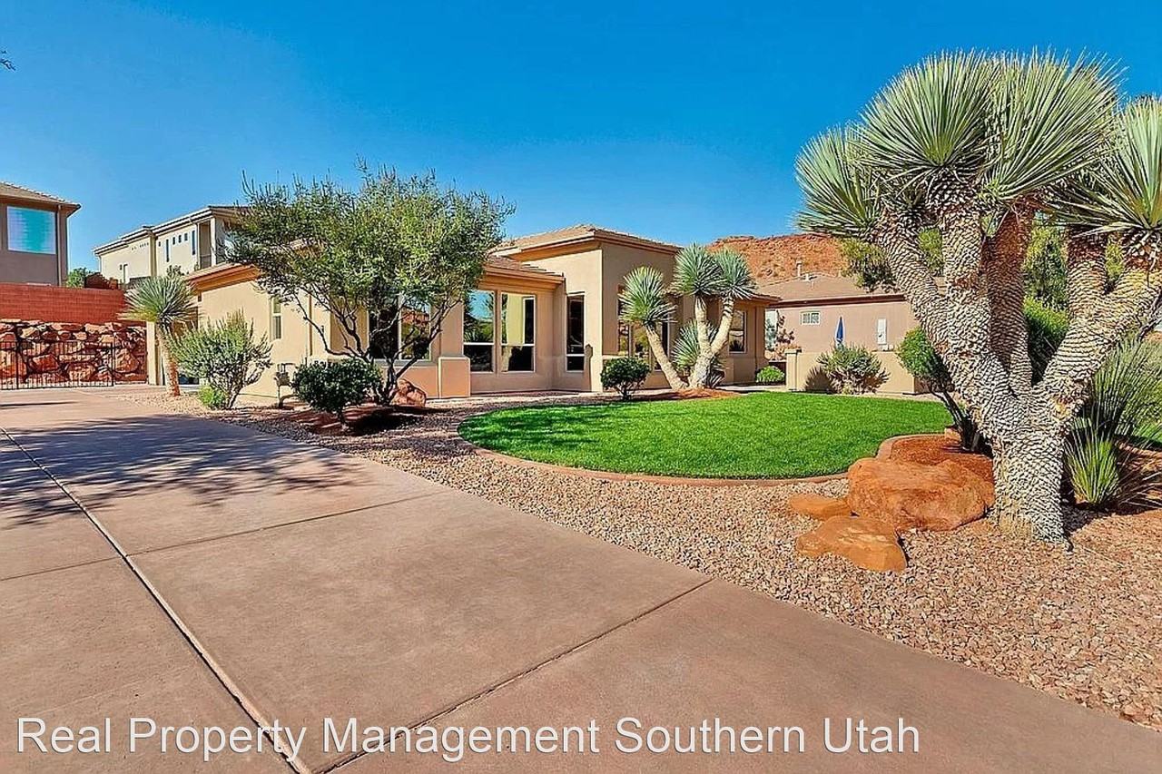 1741 N Primrose Dr - Photo 2 of 32