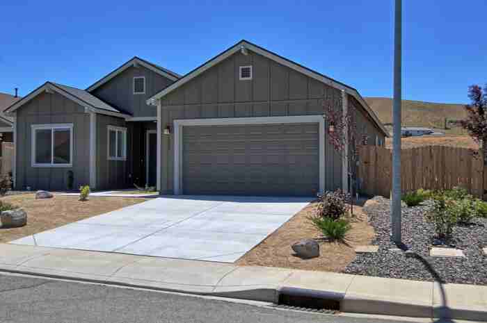 1807 Canal Dr - Photo 2 of 20