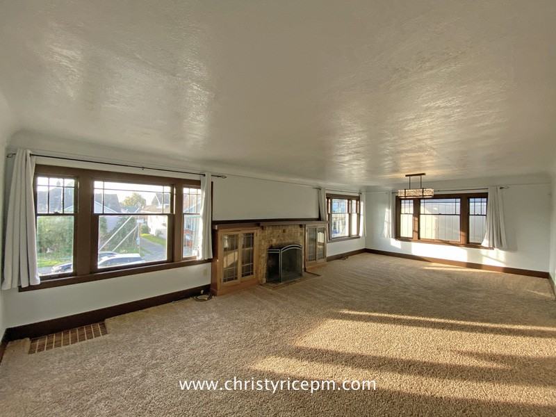 2536 15th Ave S - Photo 3 of 14