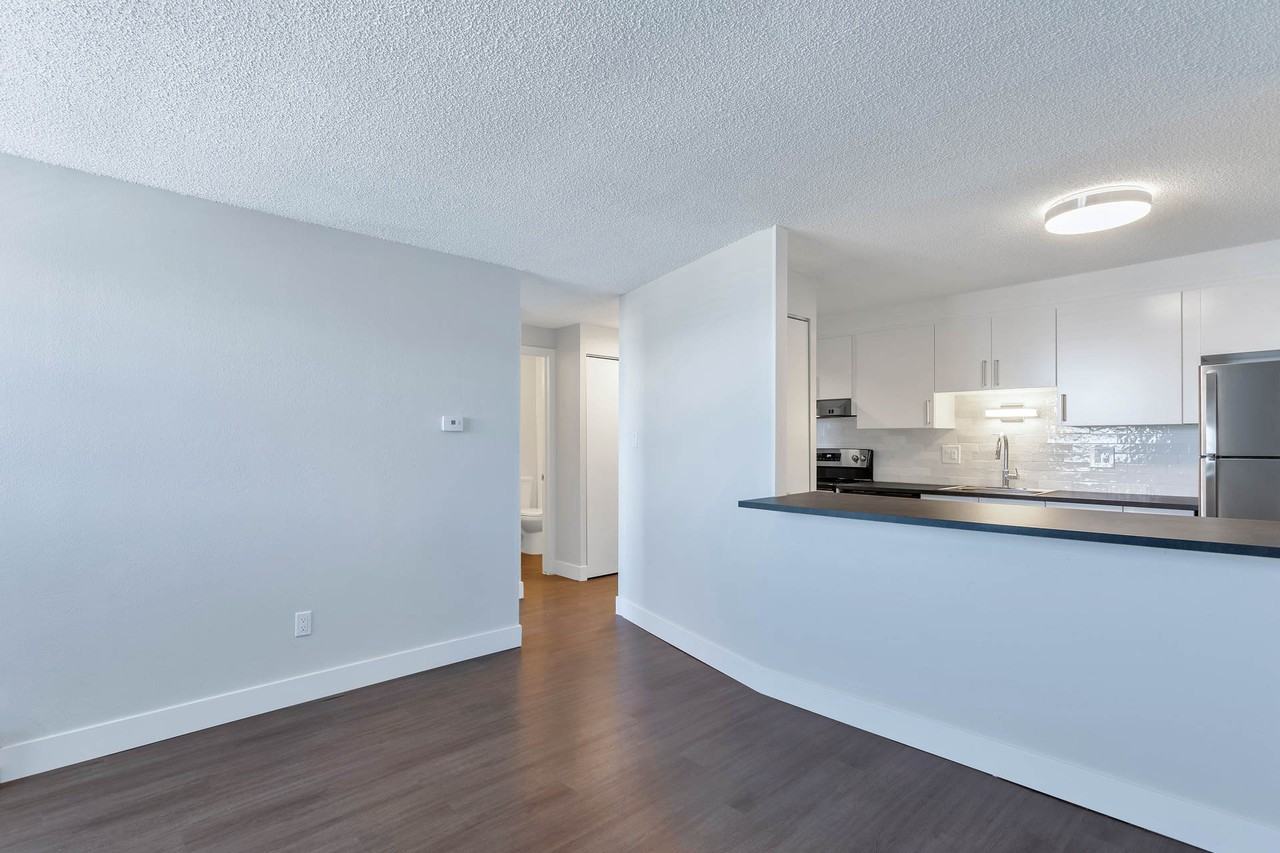 1360 Williams - Photo 6 of 24