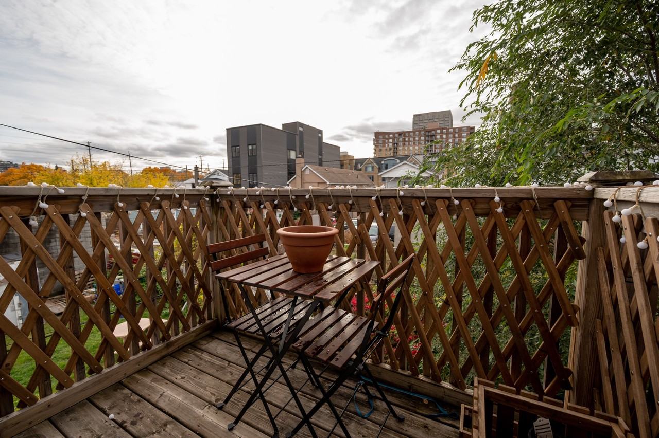 130 Carruthers Ave - Photo 3 of 13