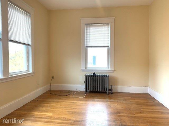 57 Hilda St - Photo 3 of 11