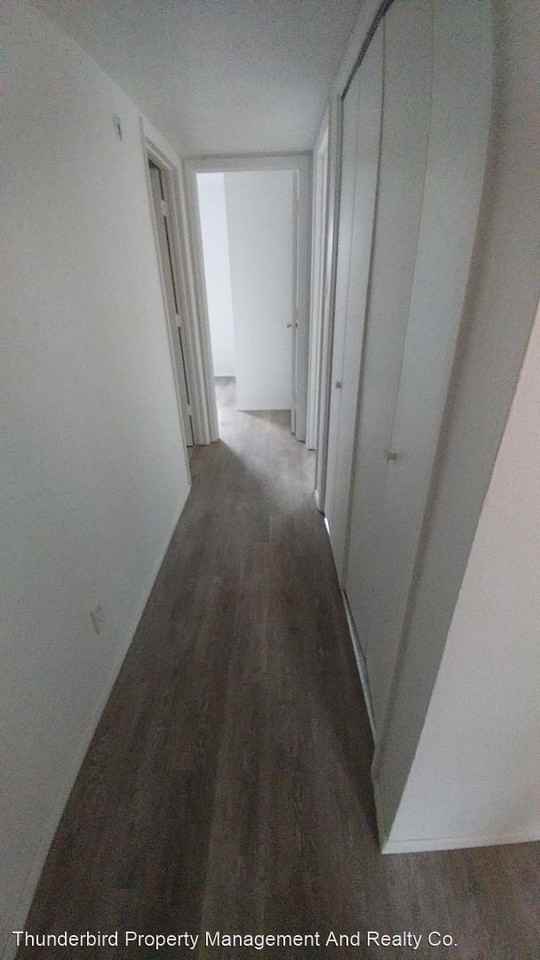 11109 Ventura Place NE - Photo 3 of 16