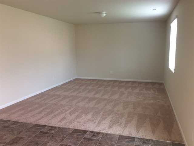 1775 Chinook Ave - Photo 2 of 17