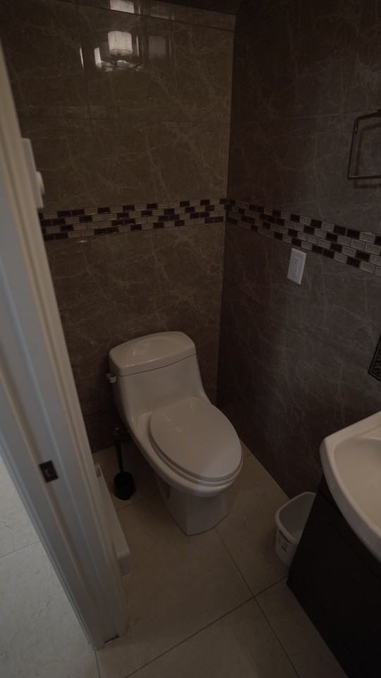 6727 Oak Street - Photo 7 of 22