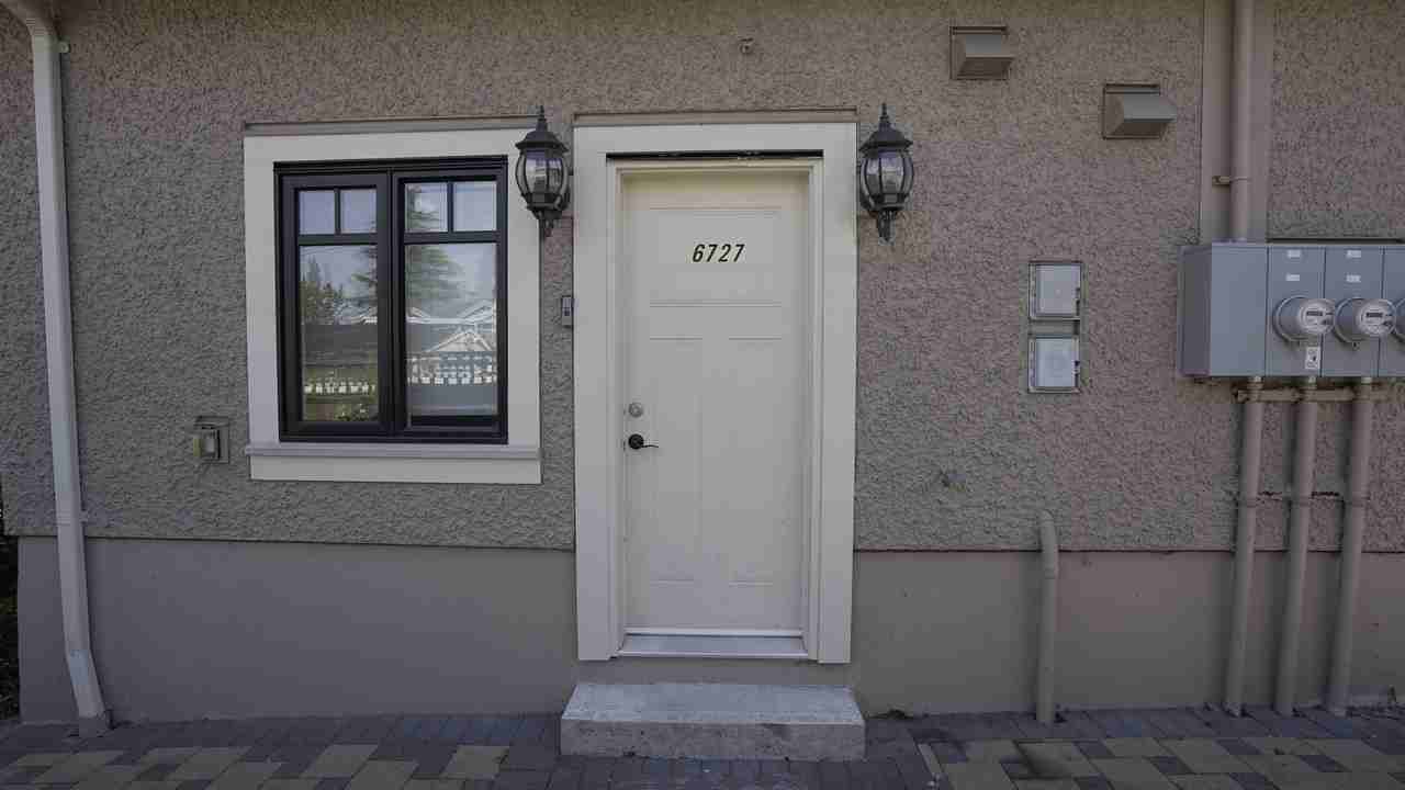 6727 Oak Street - Photo 2 of 22