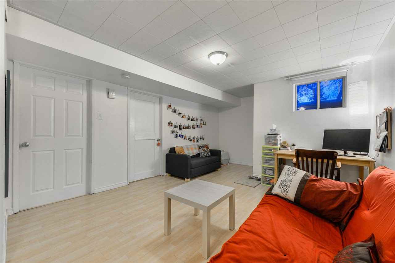 10509 University Avenue - Photo 2 of 11