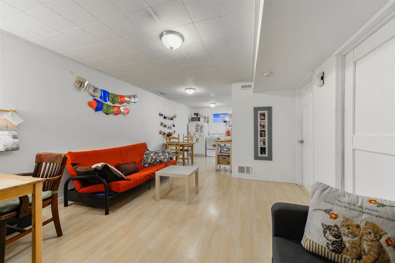 10509 University Avenue - Photo 5 of 11