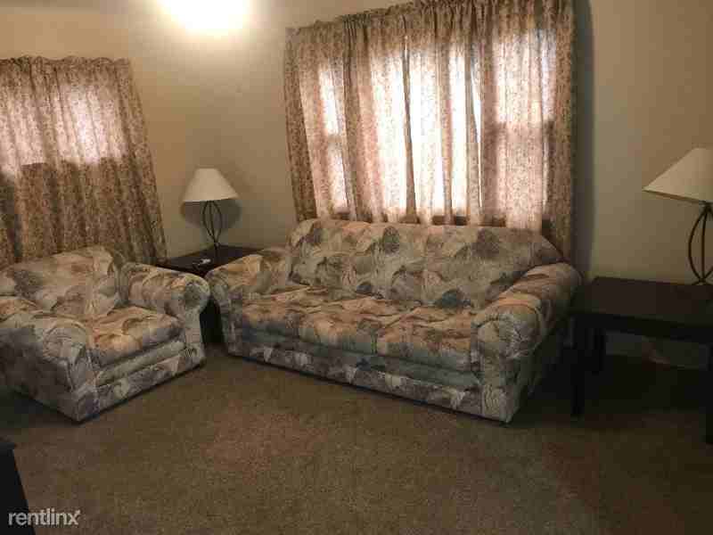 114 N 6th Ave - Photo 2 of 9