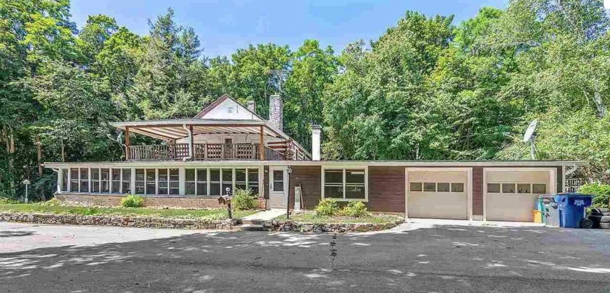 E2508 Sunset Rd - Photo 2 of 8