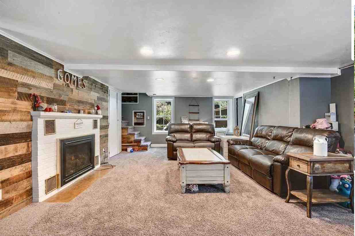 E2508 Sunset Rd - Photo 3 of 8