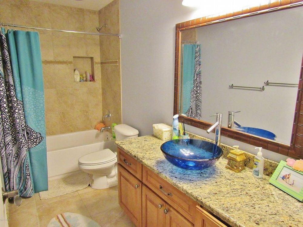 360 Coconut Dr - Photo 3 of 15