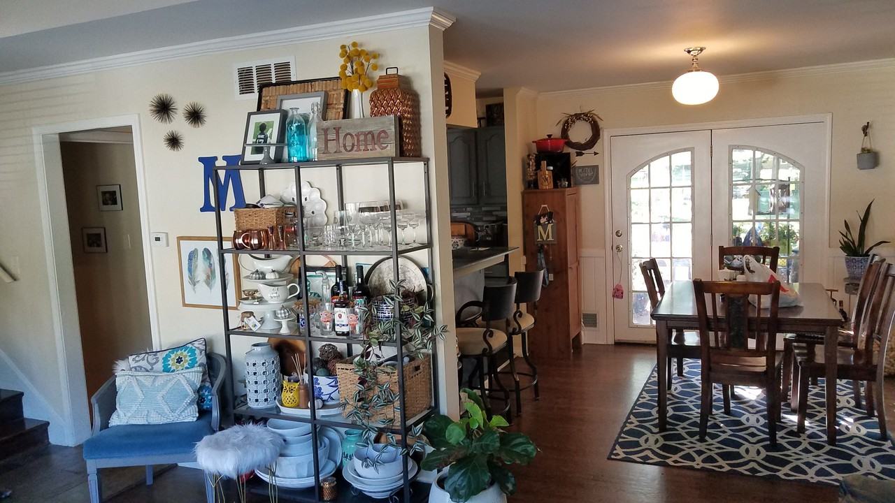 9714 England Drive - Photo 3 of 22