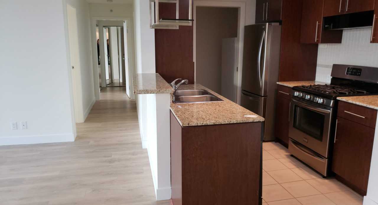 583 Beach Crescent #2605