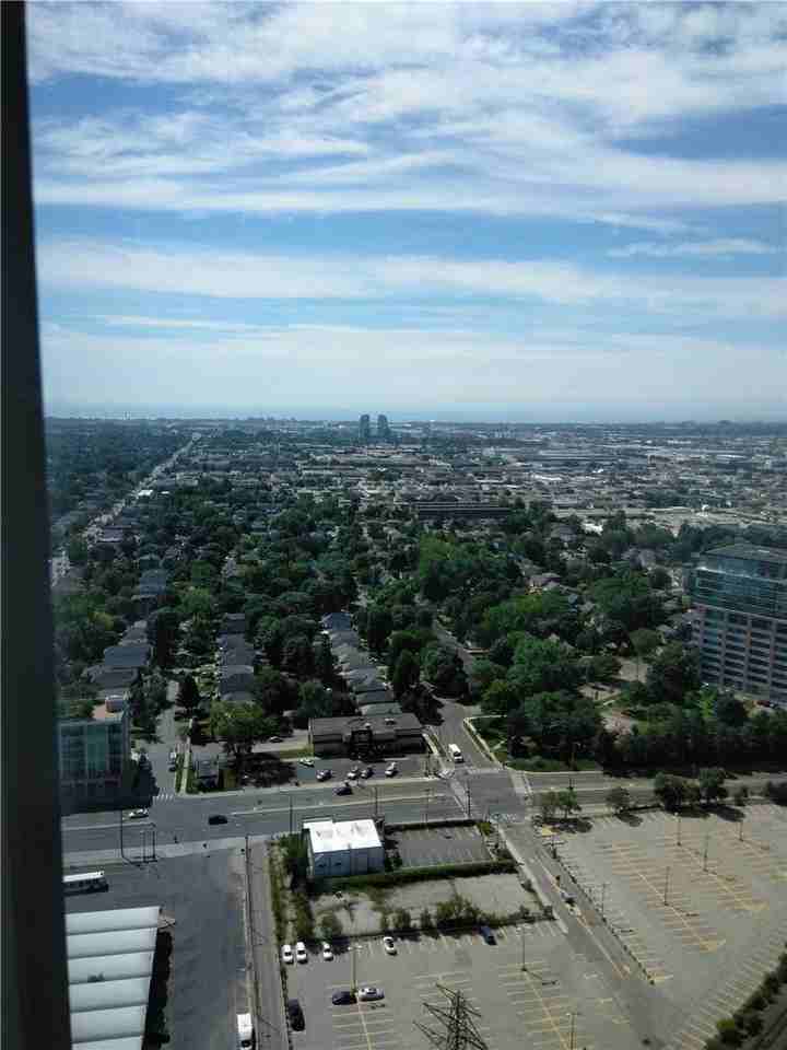 7 Mabelle Avenue #3810