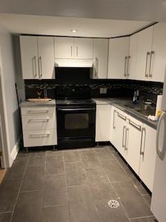 307 Salem Avenue - Photo 4 of 8