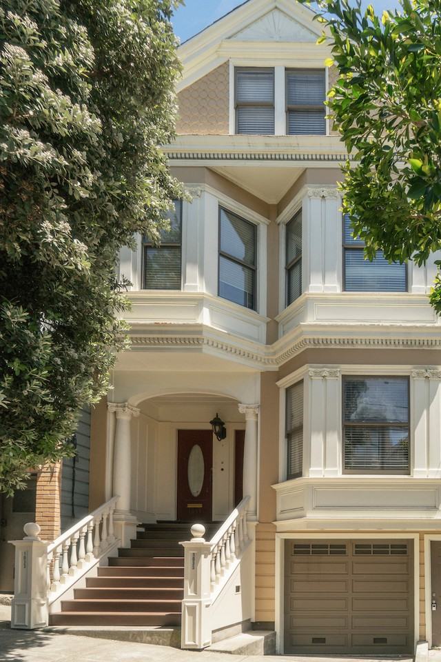 1035 Noe St - Photo 5 of 12