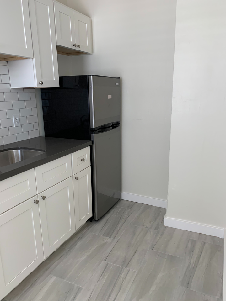 805 Leavenworth St #906