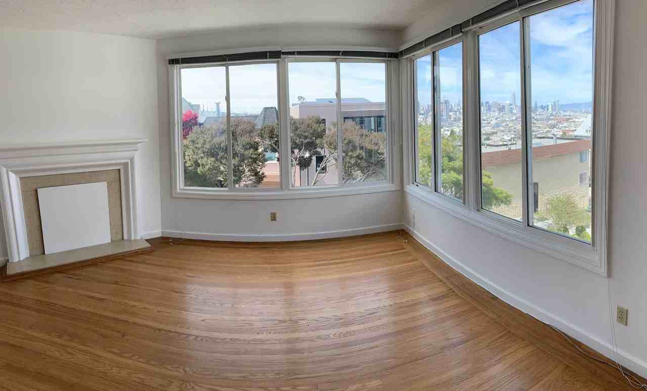 305 Liberty St - Photo 2 of 14