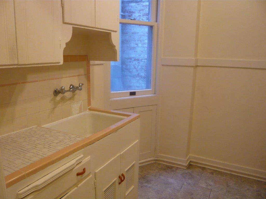 730 Leavenworth St #4 - Photo 6 of 9