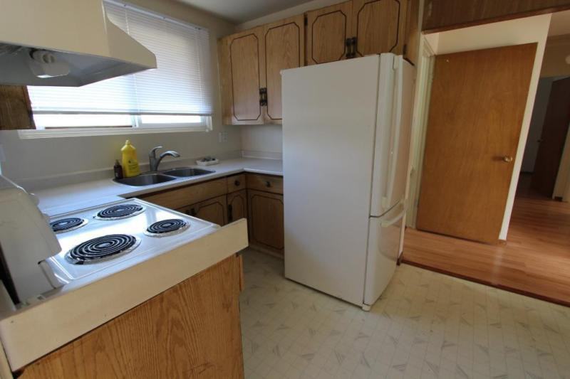 5808 113A Street Northwest - Photo 3 of 11