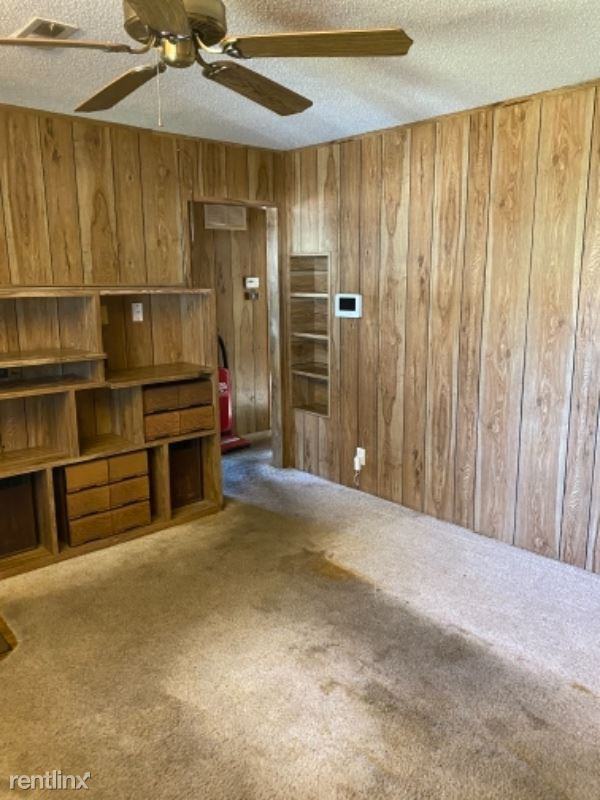 1821 E Looman St - Photo 2 of 12