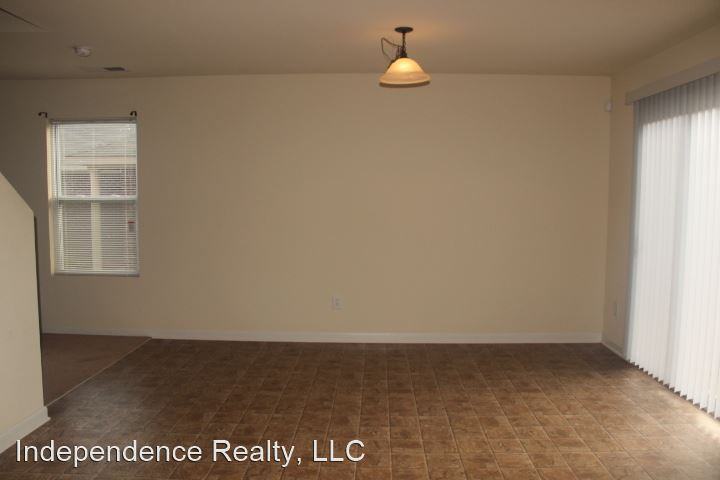 316 Mertle Dr Ne - Photo 3 of 22