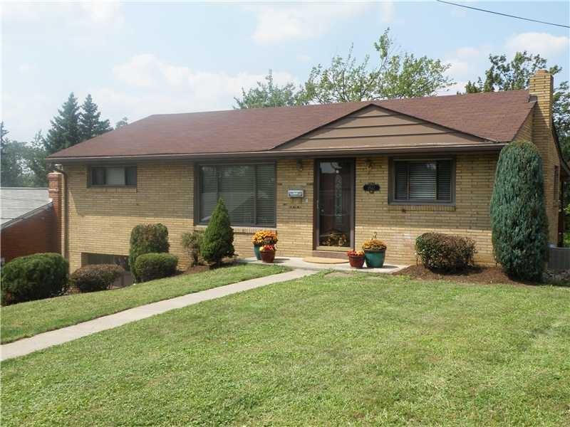 1512 Orchardview Dr - Photo 2 of 11