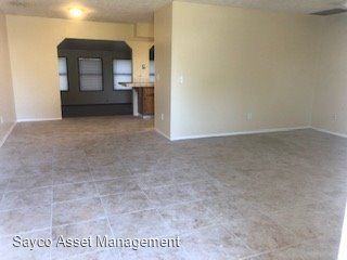 1166 Se Preston Ln - Photo 2 of 15