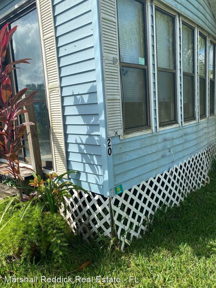 1475 North Bridge Street - Photo 2 of 9