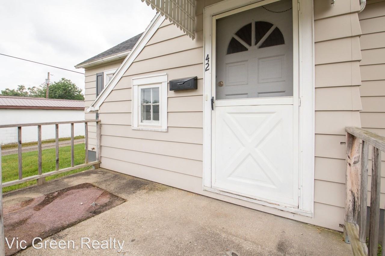 42 E Walnut St - Photo 3 of 20