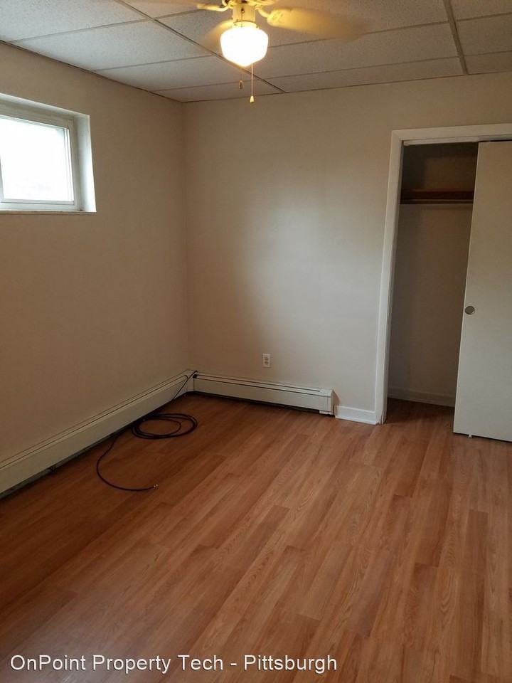 340 Rochelle Street - Photo 3 of 12