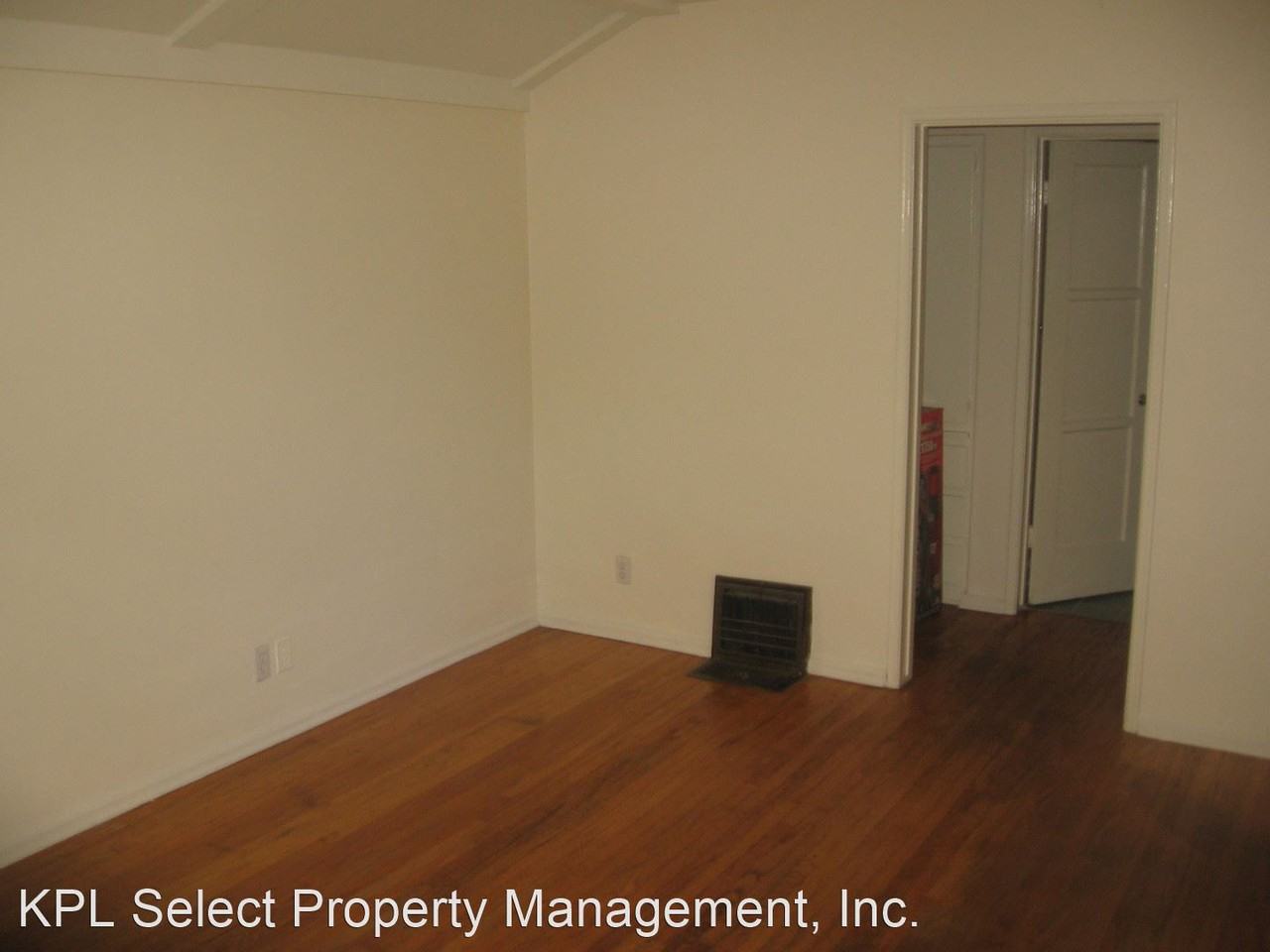 4526 - 4528 1/2 Laurel Canyon Boulevard - Photo 3 of 8